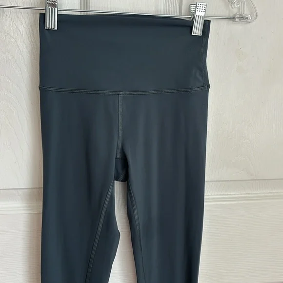 Lululemon blue green leggings Size 2 - Picture 5 of 12